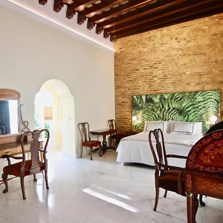 El Palacete Del Puerto 3*