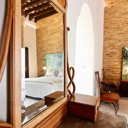 El Palacete Del Puerto 3*