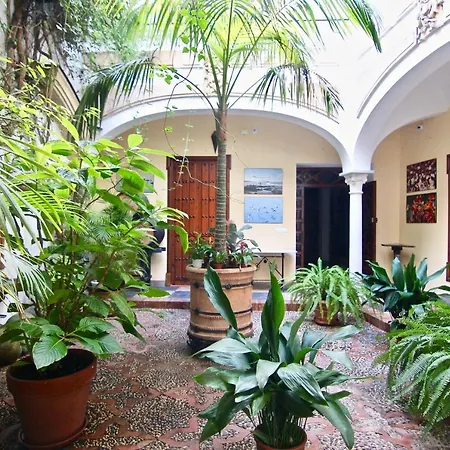 El Palacete Del Puerto Guest house El Puerto de Santa Maria
